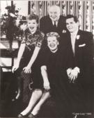 I Love Lucy - Cast Sitting 8x10